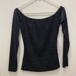 OFF THE SHOULDER SPARKLY TOP